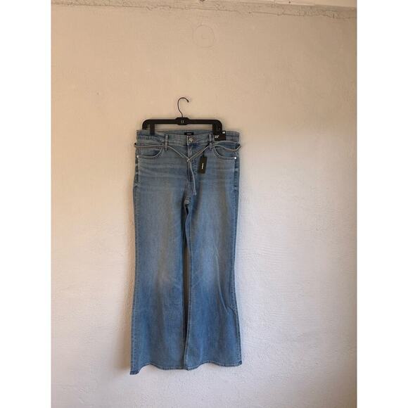 Express Woman Mid Rise Medium Wash Belted '70s Flare Jeans, Size 14R - Picture 3 of 10